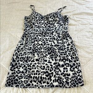 Romeo & Juliet Couture Black and White Leopard Mini Dress size M